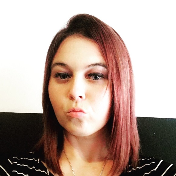 Meet your Posher, Candice - Picture 1 of 1